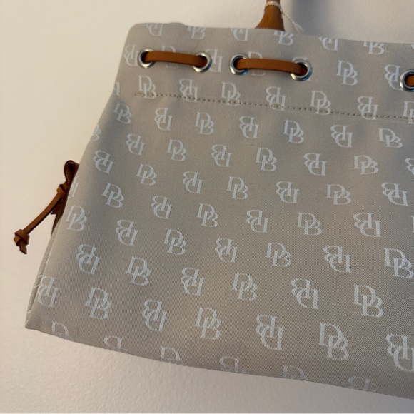 NWT Dooney and Bourke logo tote satchel bag, leather accents - Picture 6 of 13